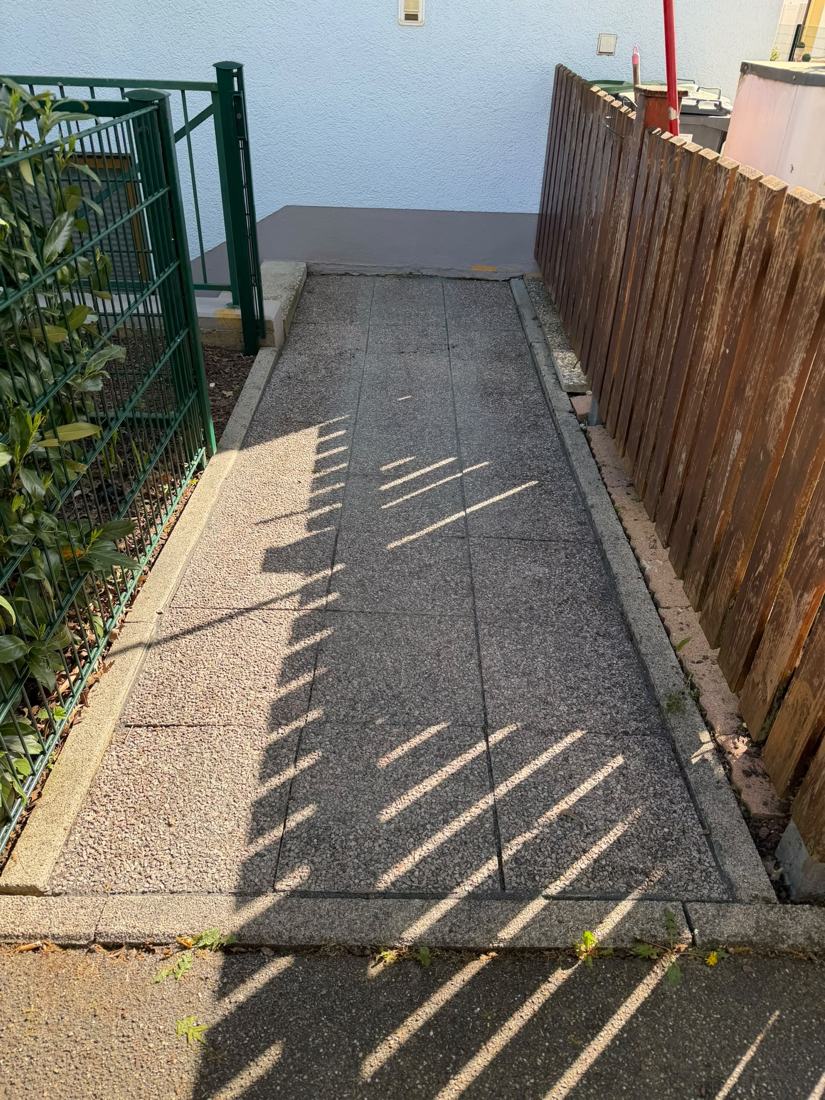 Derselbe Weg nach der Reinigung